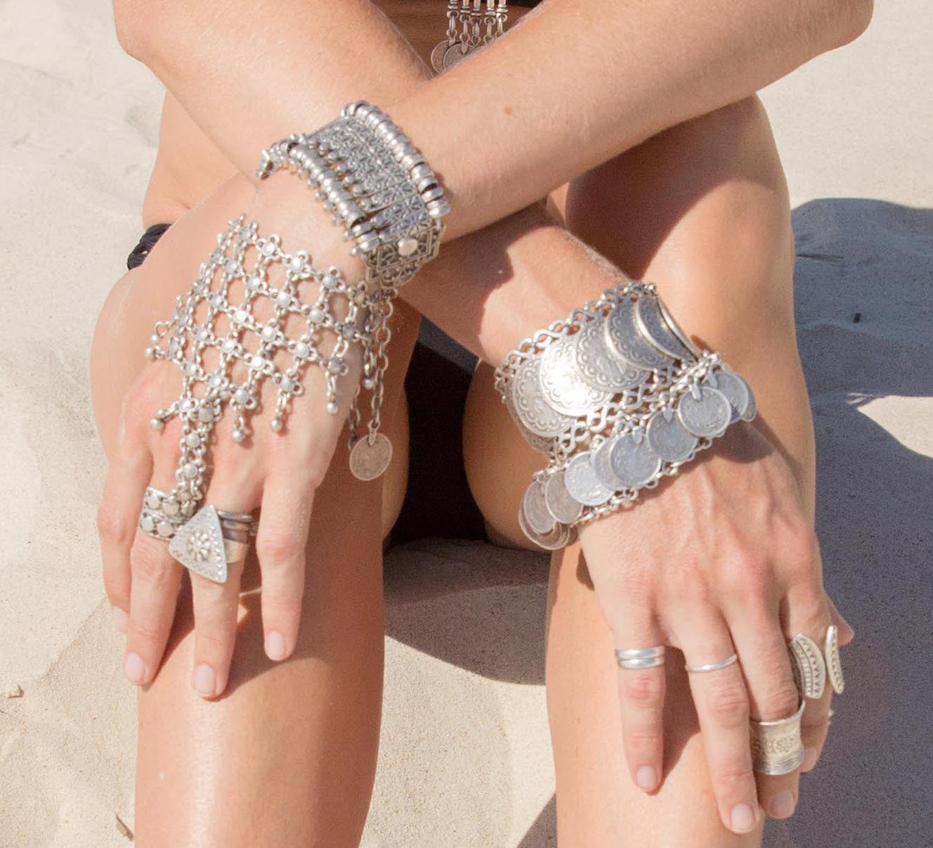 The LIRA Bracelet