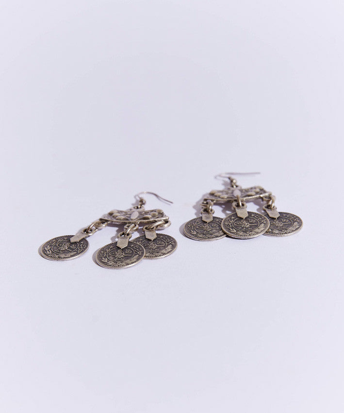 The LIRA GRAND Earring
