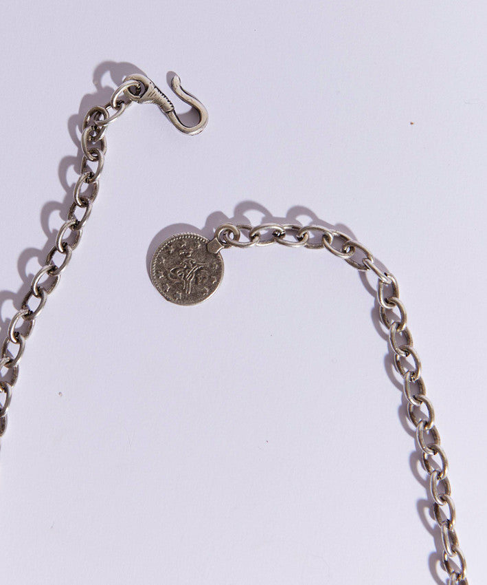 The LIRA STRAND Necklace