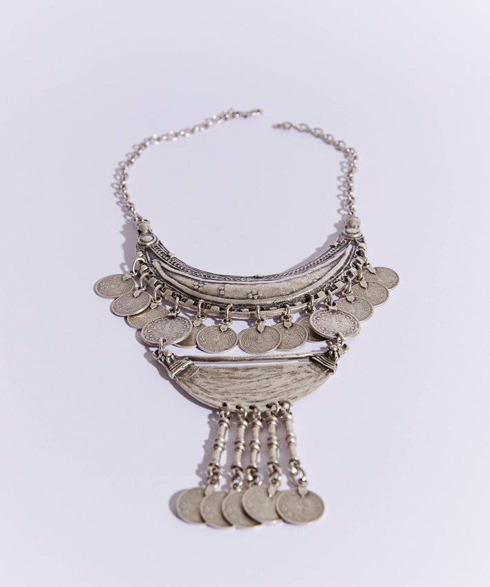 The LUNA GRAND Necklace