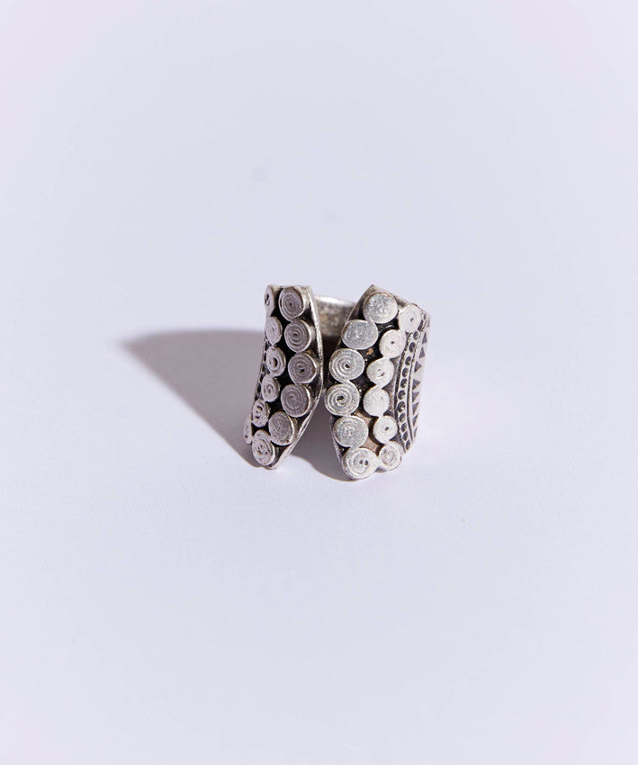 The LUNA Ring