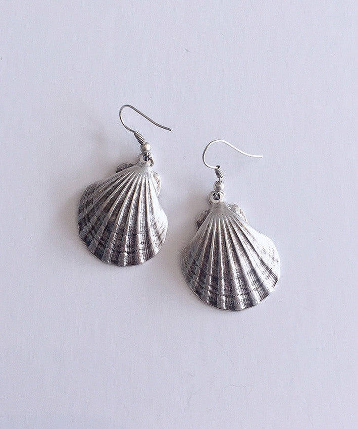 The SHELLY Earring