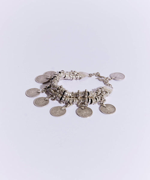 The LIRA STRAND Bracelet